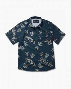 Navy Salty Crew Badland S/S Tech Woven | 90YSELCZR